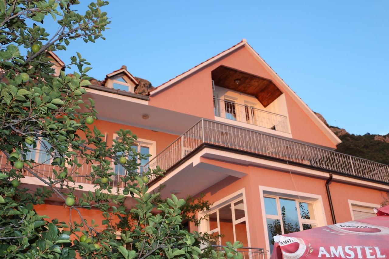 Villa Duka Kruje Ngoại thất bức ảnh